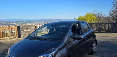 Toyota YARIS 2015