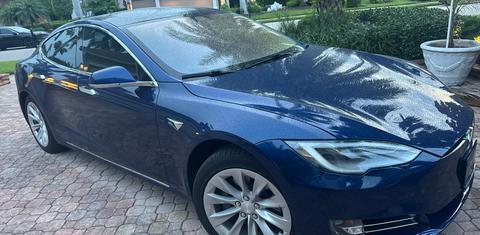 Tesla Model S 2019