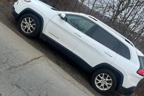 Jeep Cherokee car