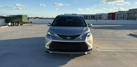 Toyota Sienna 2024