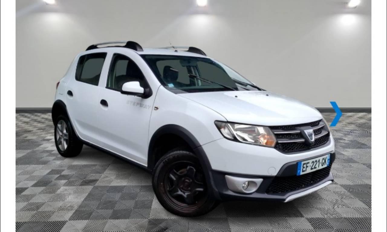 Dacia SANDERO 2016 à Mâcon