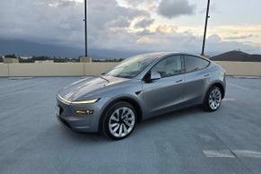 Tesla Model Y 2026 in Honolulu