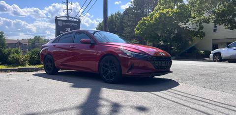 Hyundai Elantra 2022