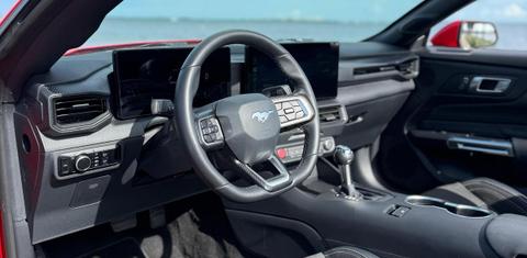 Ford Mustang 2024