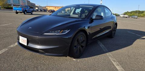 Tesla Model 3 2025