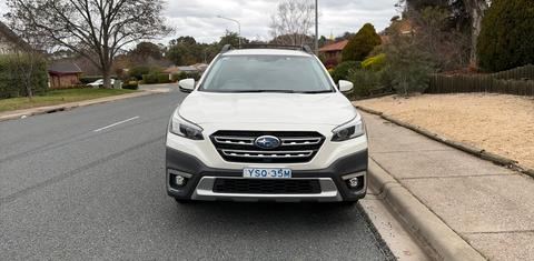 Subaru OUTBACK 2022
