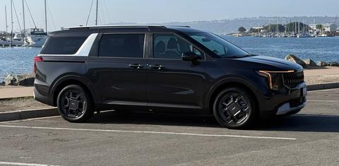 Kia Carnival Hybrid 2026