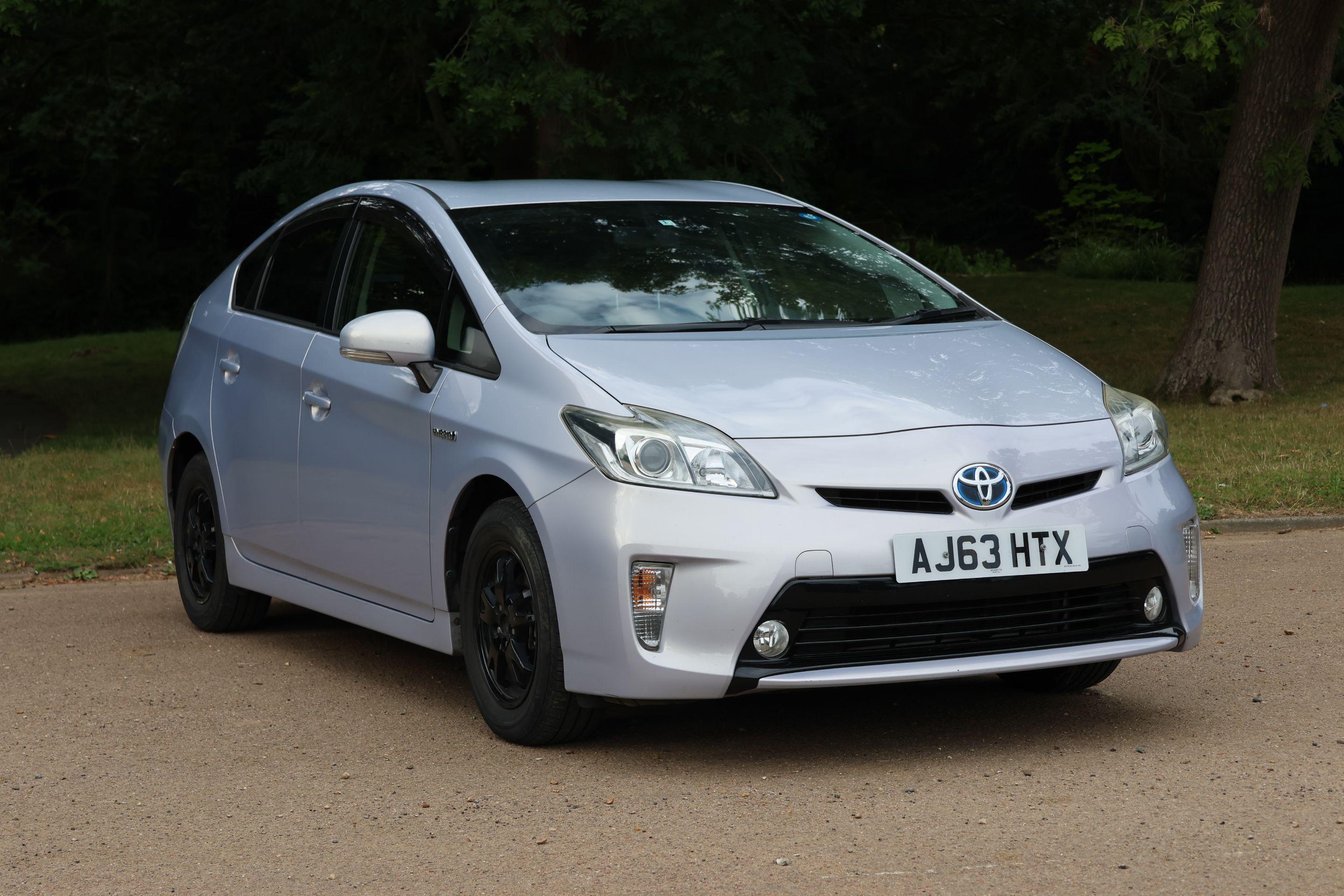 Toyota Prius 2014 in Harrow