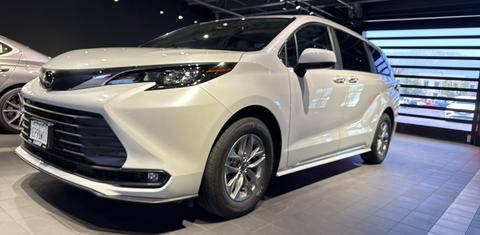 Toyota Sienna 2026