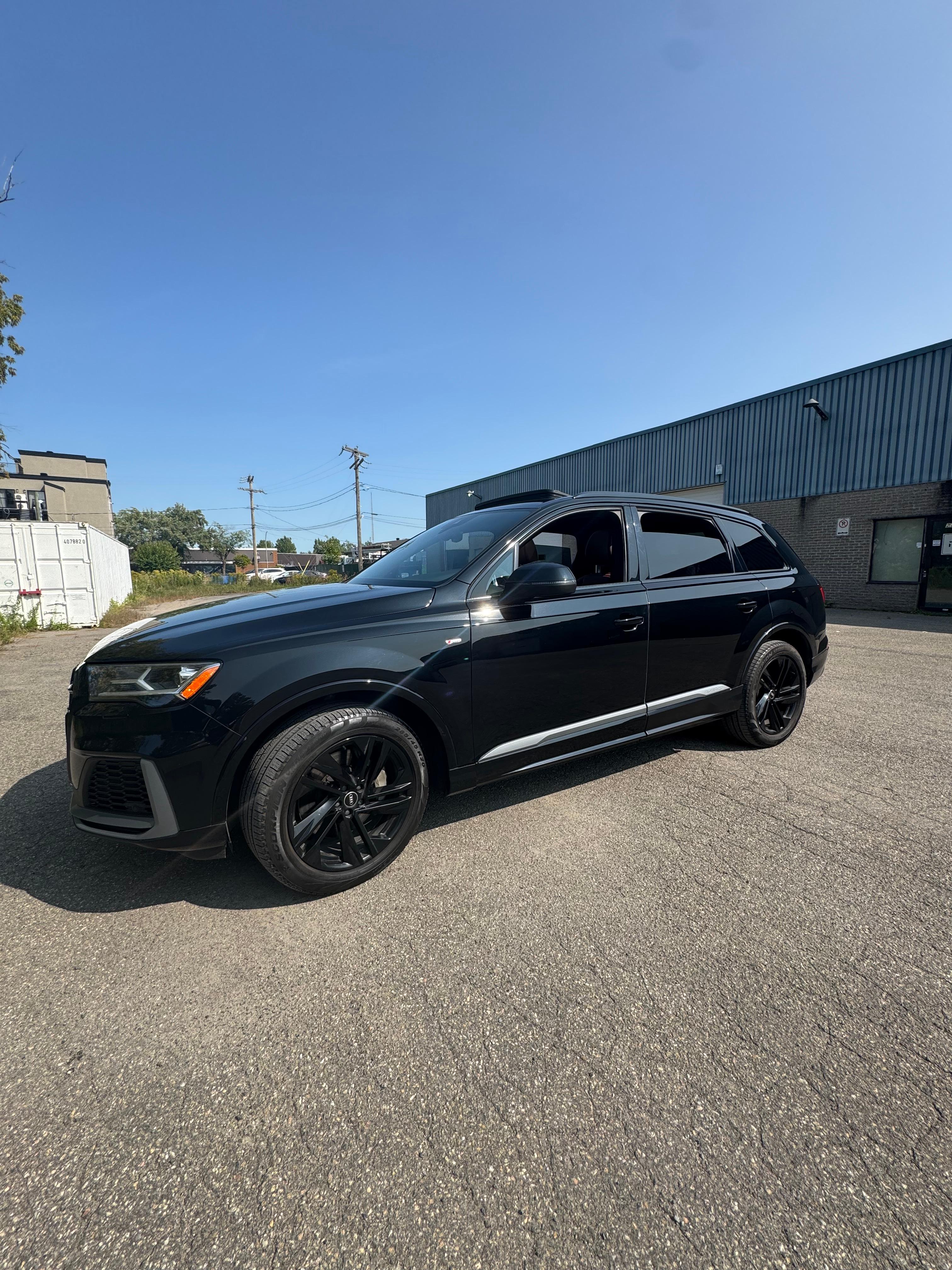 Audi Q7 2022 à Laval, QC