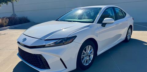 Toyota Camry Hybrid 2025