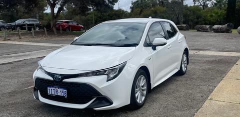 Toyota COROLLA 2025
