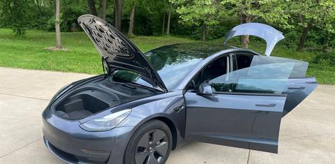 Tesla Model 3 2022