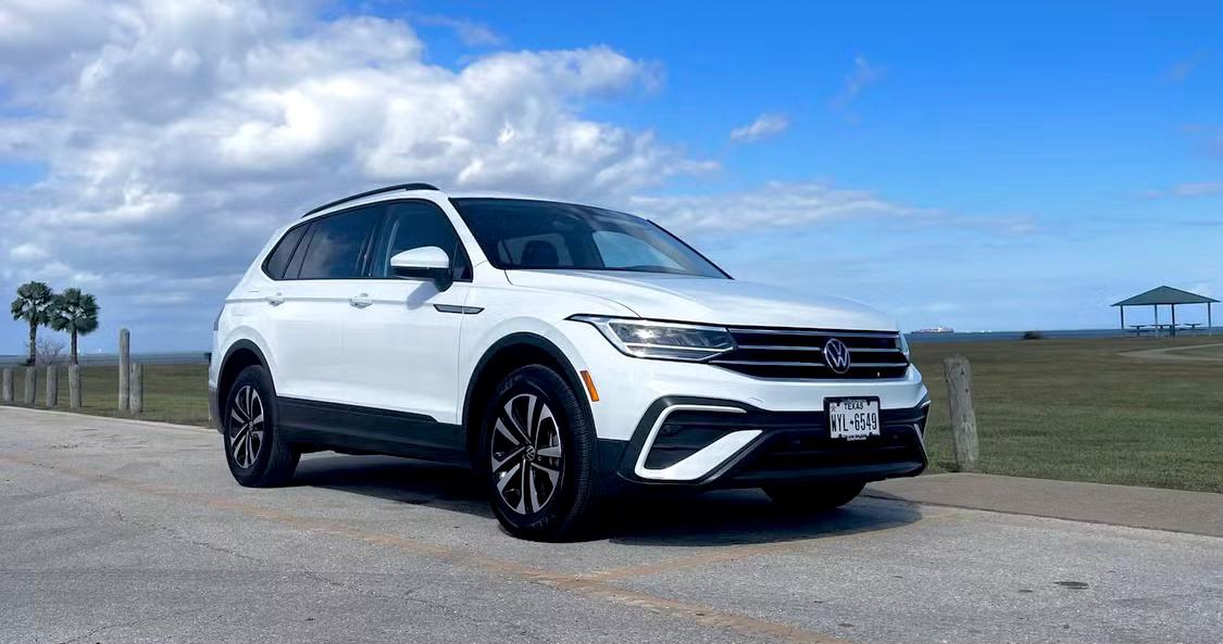 Volkswagen Tiguan 2024 in Bacliff, TX