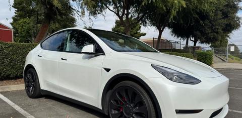 Tesla Model Y 2023