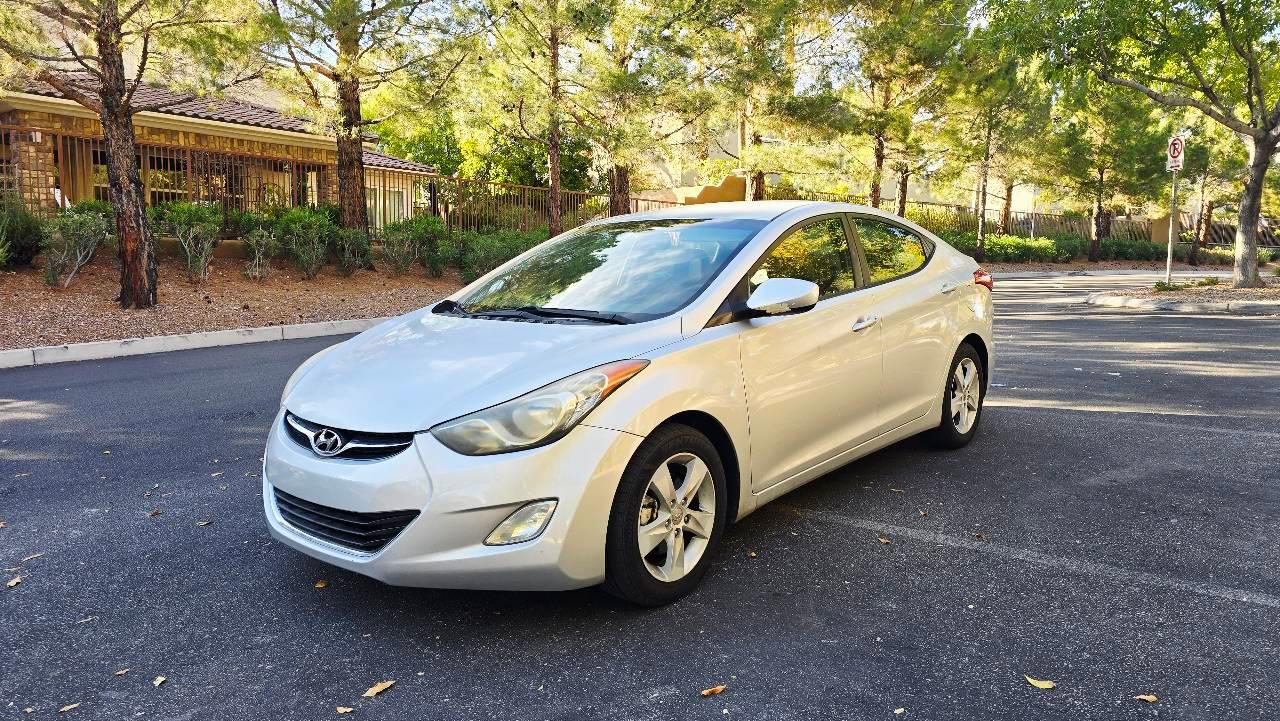 Hyundai Elantra 2013 in 