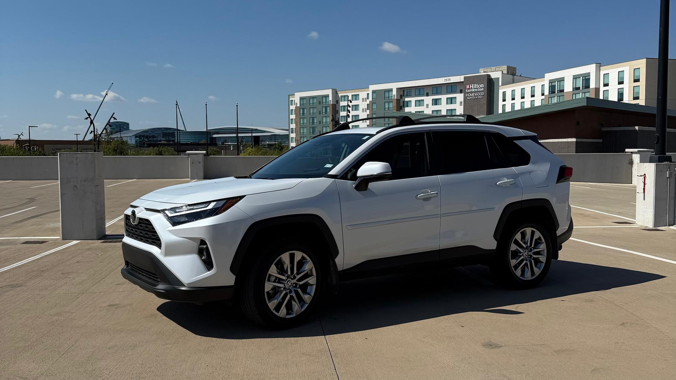 Toyota RAV4 2025 in Grand Prairie, TX