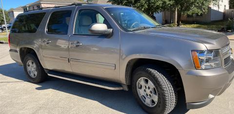 Chevrolet Suburban 2013