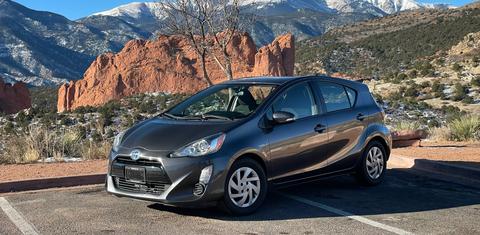 Toyota Prius c 2015