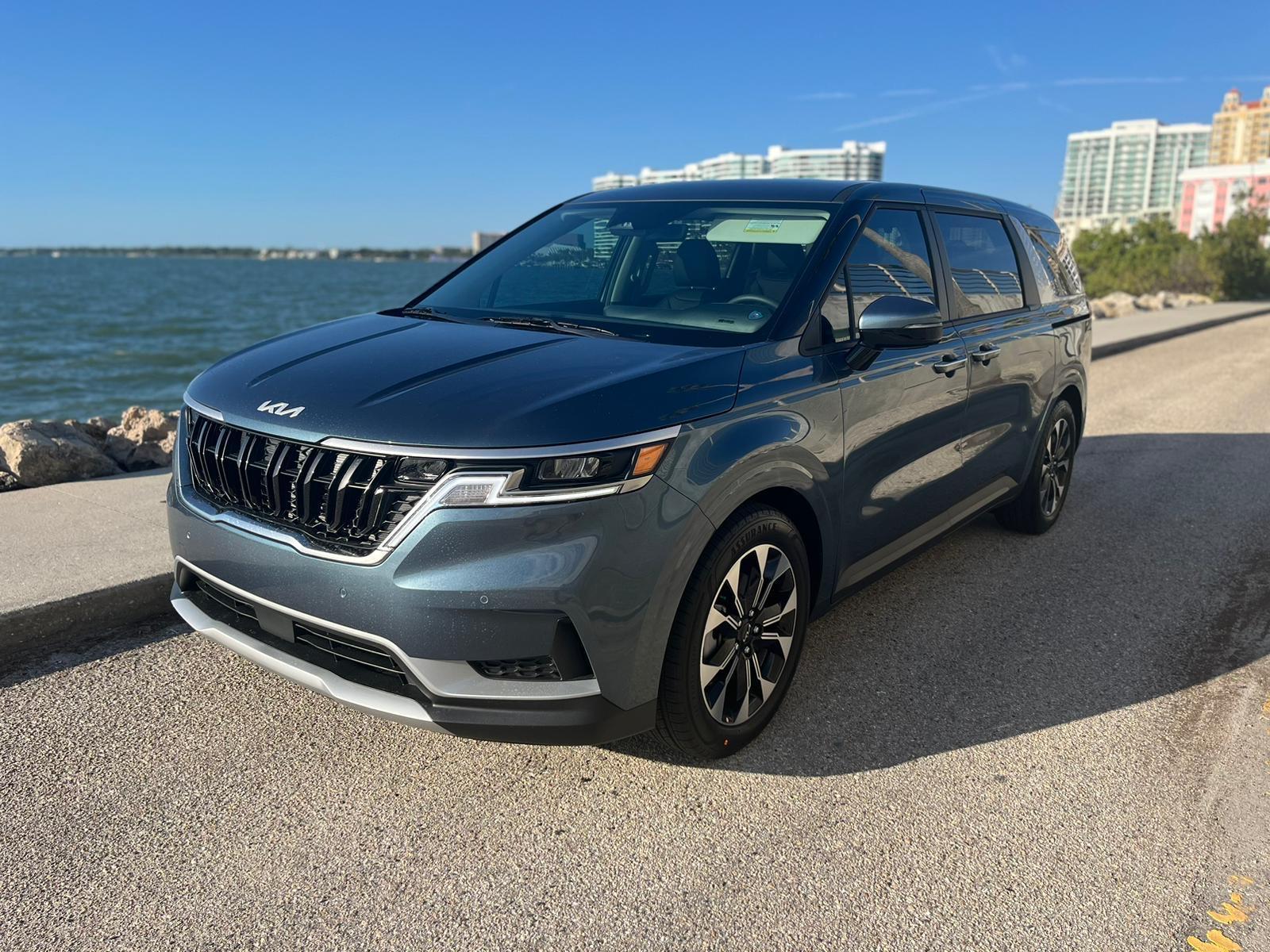 Kia Carnival 2024 in Sarasota, FL