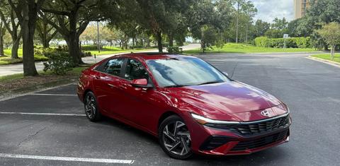 Hyundai Elantra 2025