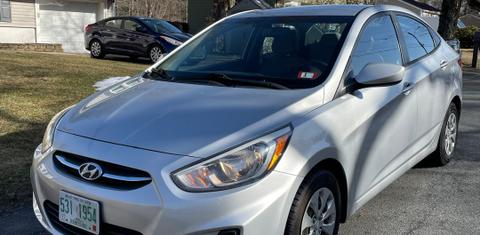 Hyundai Accent 2015