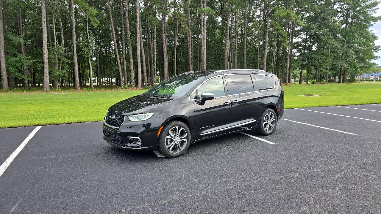 Chrysler Pacifica 2021 in North Charleston, SC