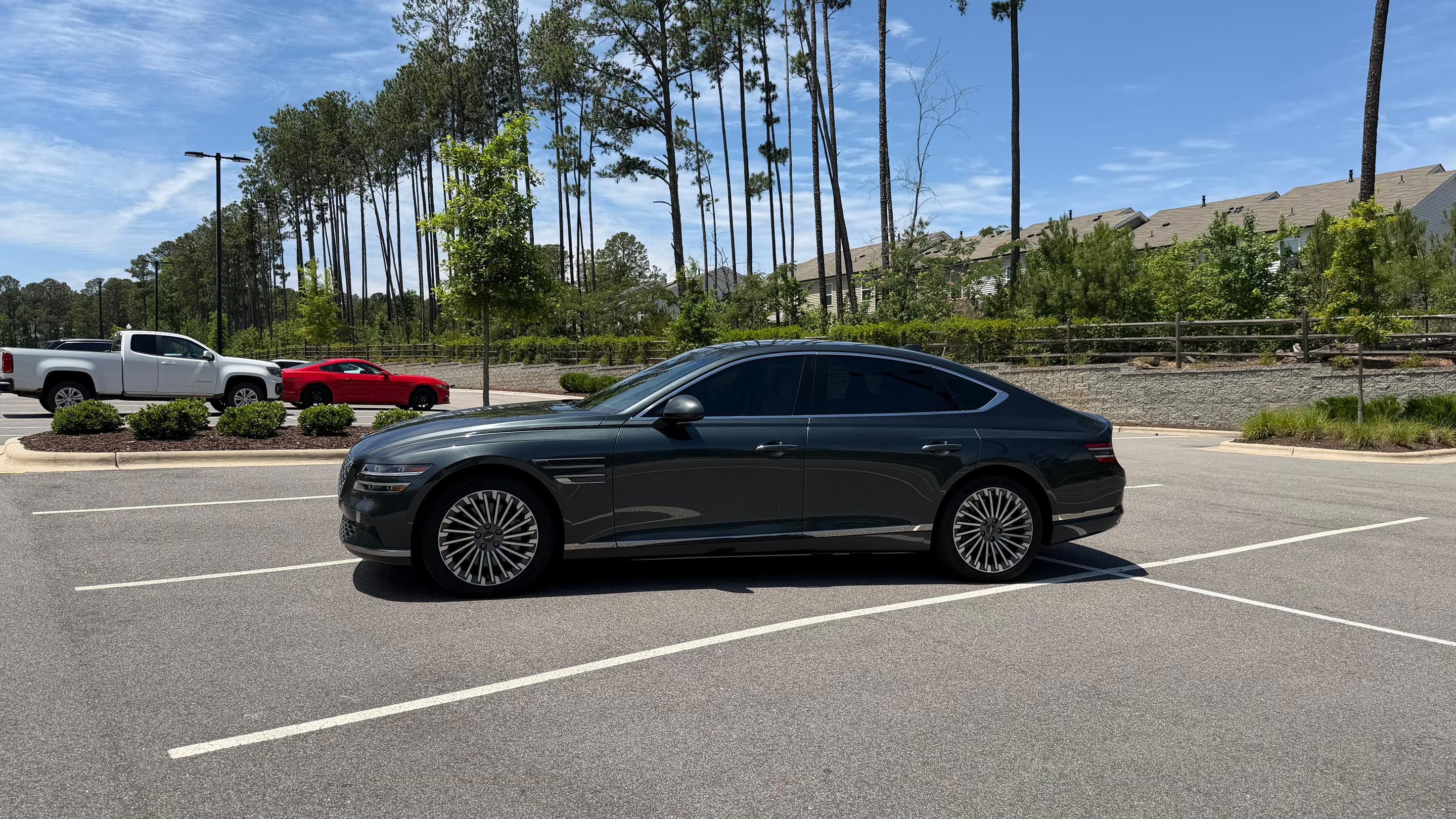 Genesis Electrified G80 2023 in Cary, NC