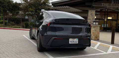Tesla Model Y 2026