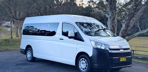 Toyota HIACE 2022