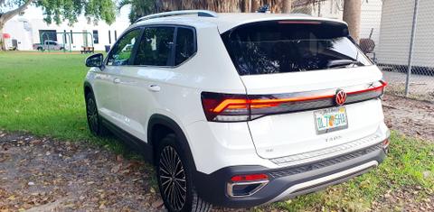 Volkswagen Taos 2025