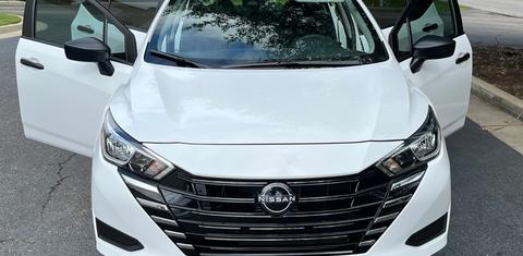 Nissan Versa 2024