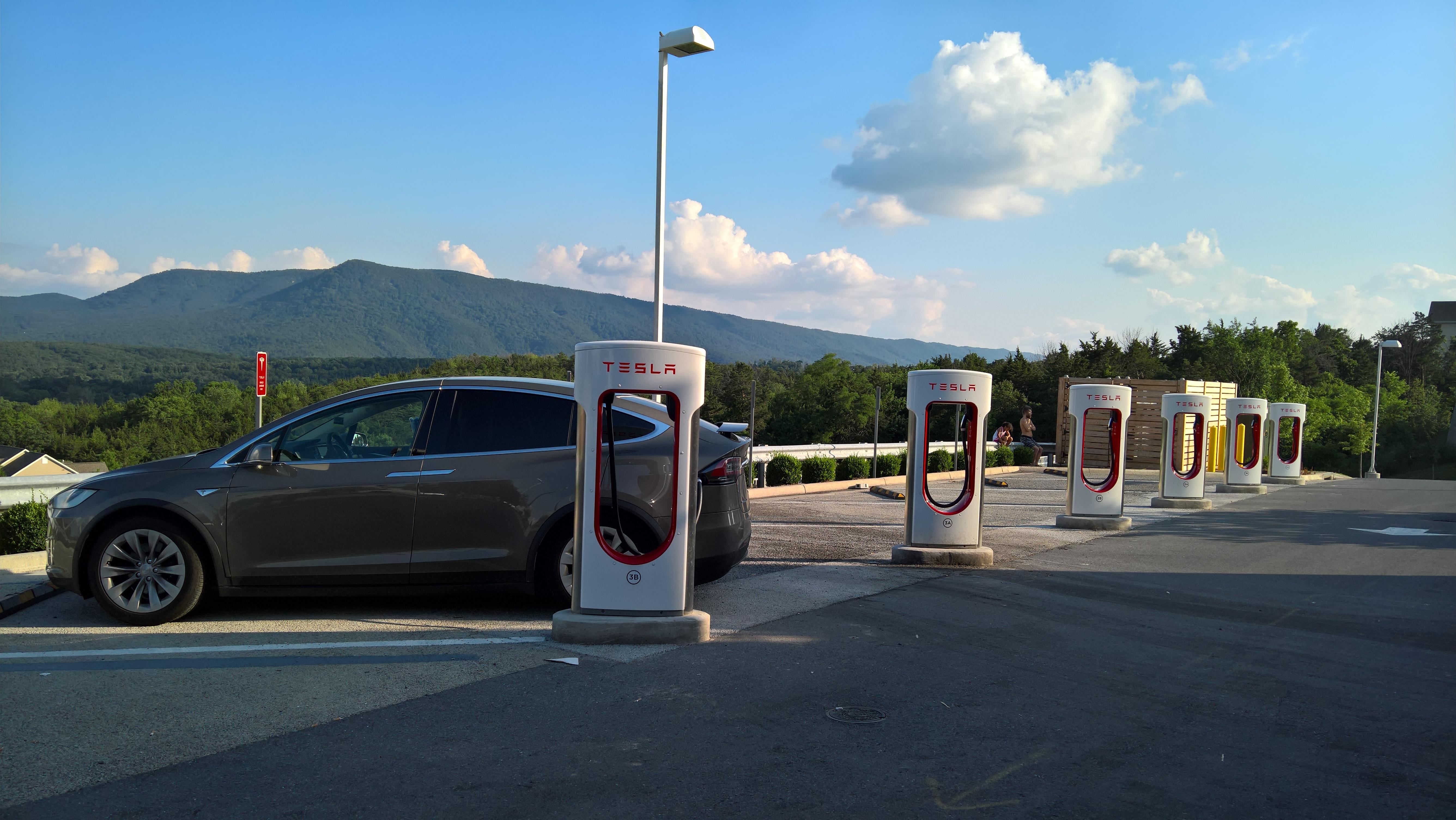 Tesla Model X 2016 in Herndon, VA