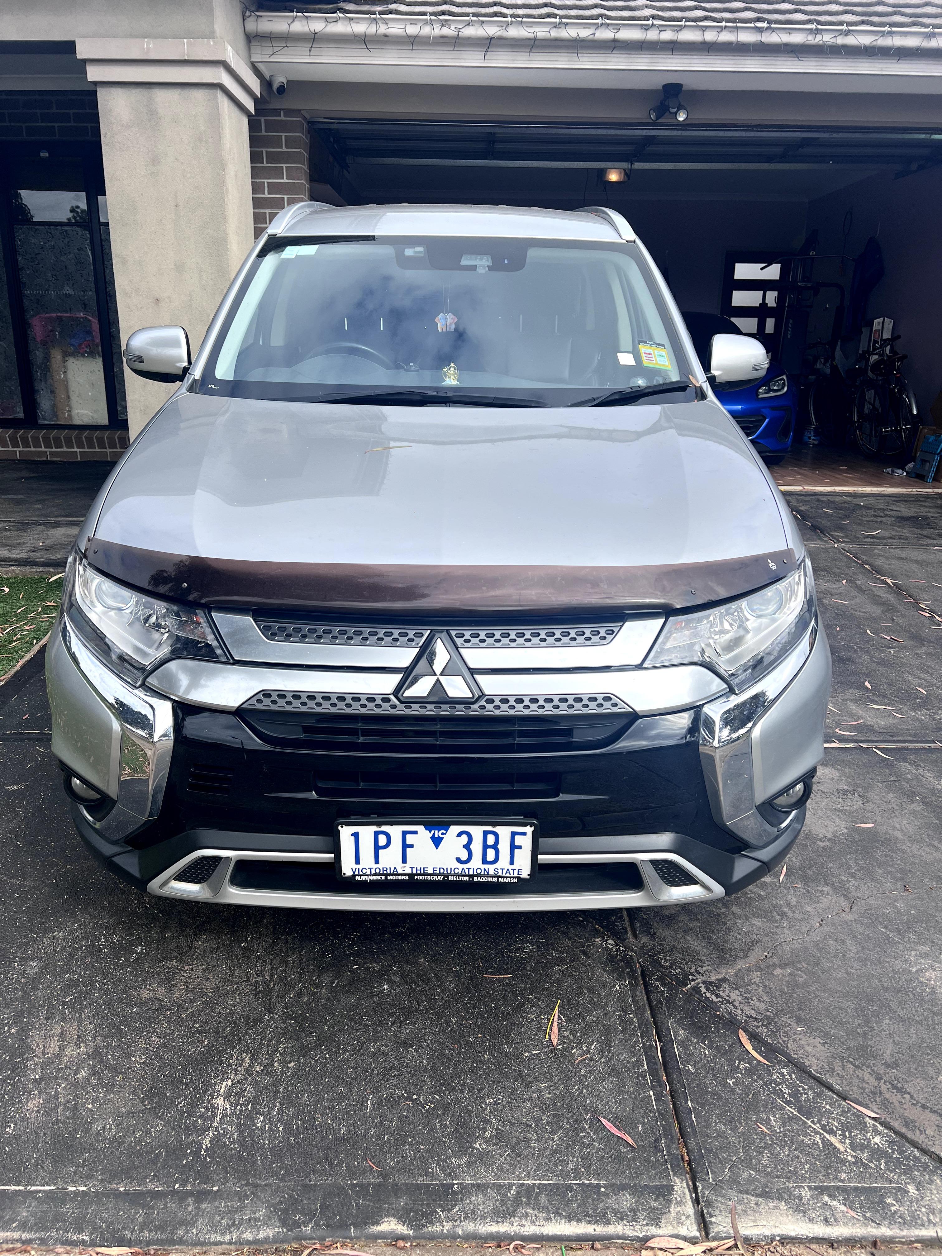 Mitsubishi OUTLANDER 2018 in 