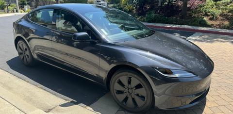 Tesla Model 3 2024