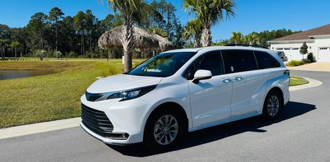 Toyota Sienna 2025