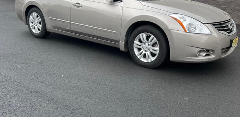 Nissan Altima 2012