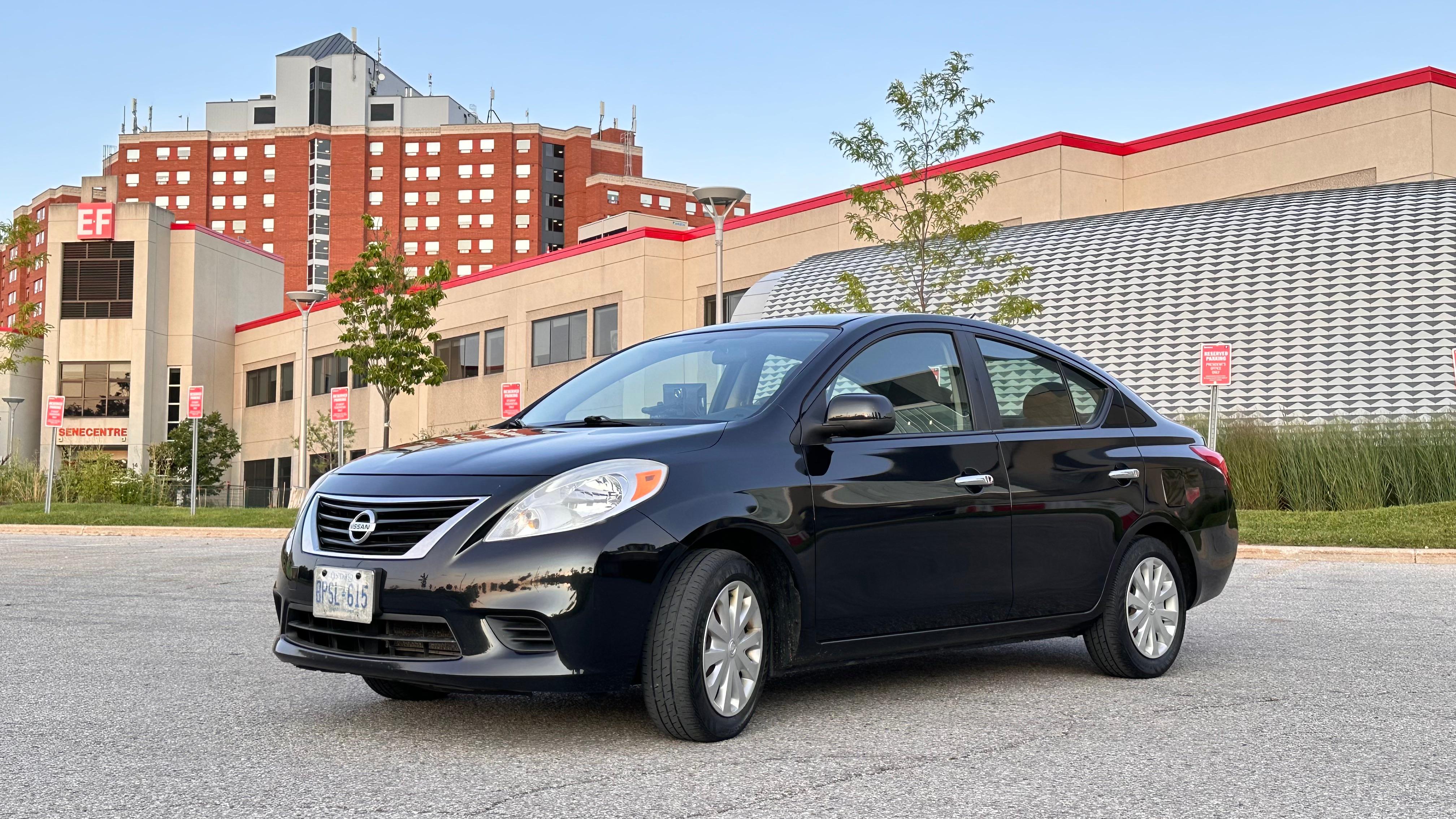 Nissan Versa 2012 à Toronto, ON