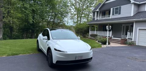 Tesla Model Y 2026