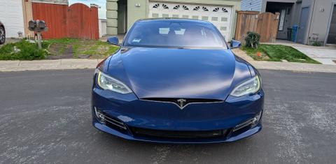 Tesla Model S 2019