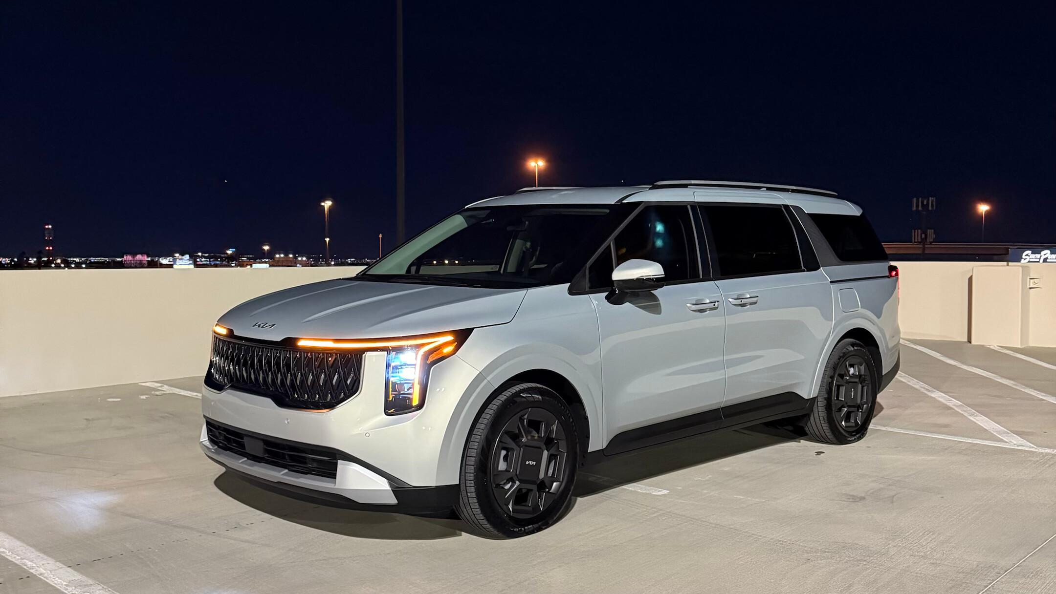 Kia Carnival Hybrid 2025 in Las Vegas, NV