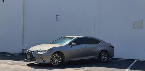 Lexus ES 2020