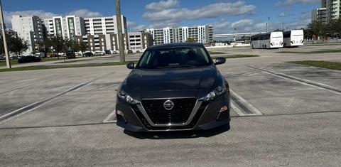 Nissan Altima 2020