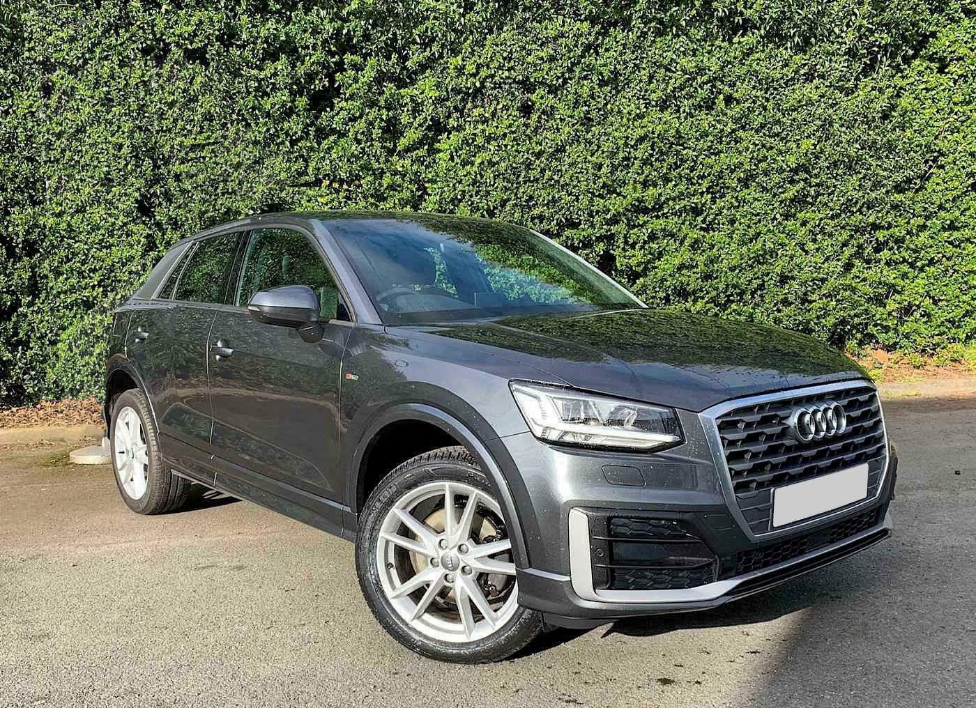 Audi Q2 2017 in London