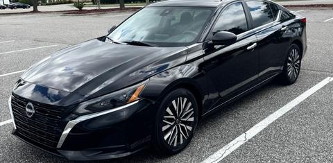 Nissan Altima 2025