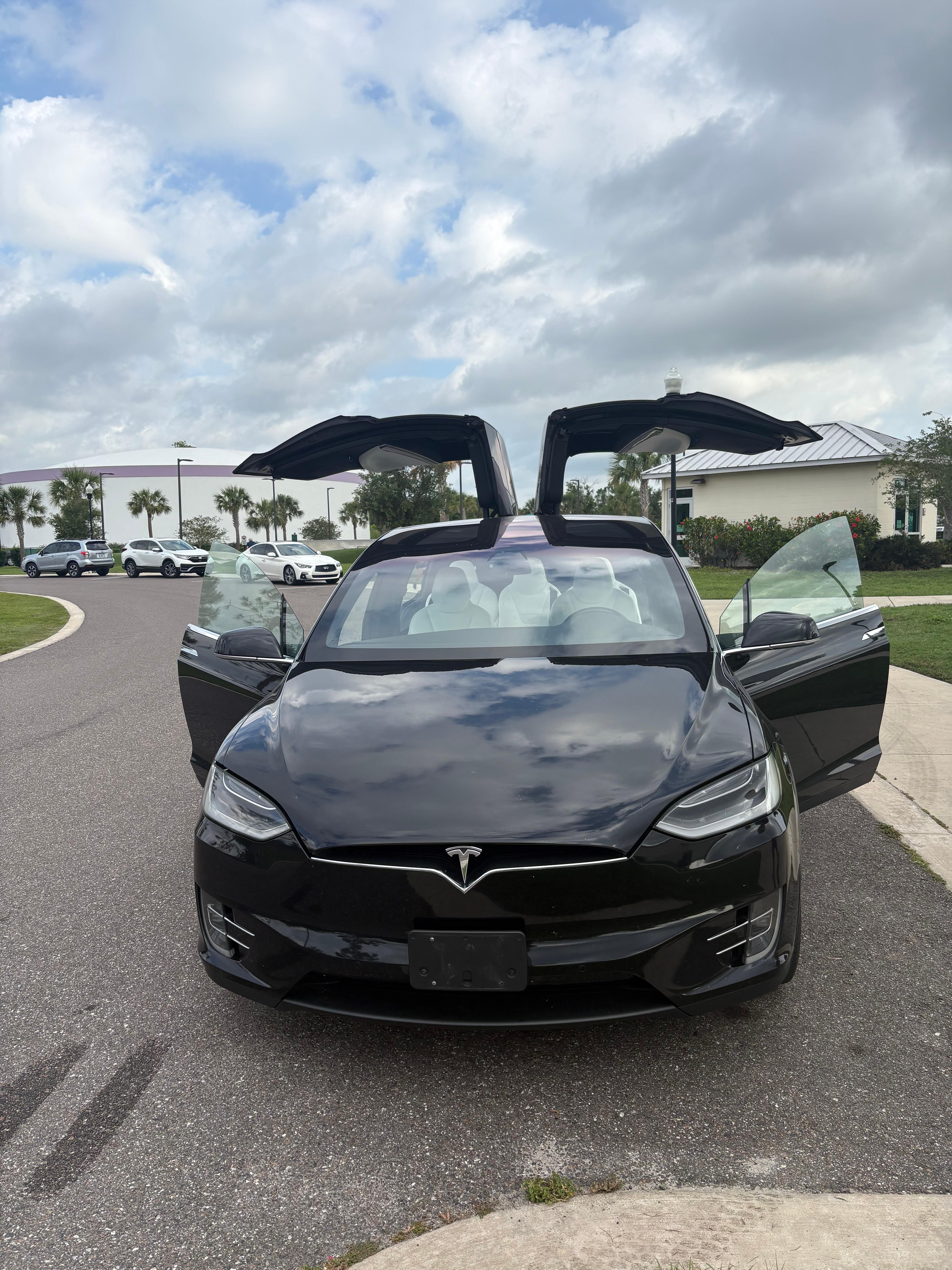 Tesla Model X 2017 in 