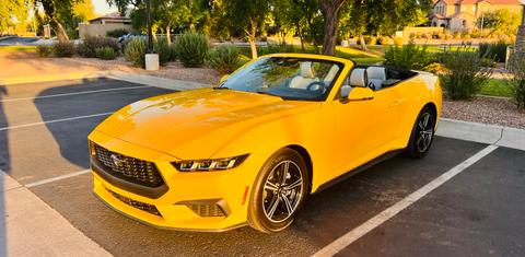 Ford Mustang 2024