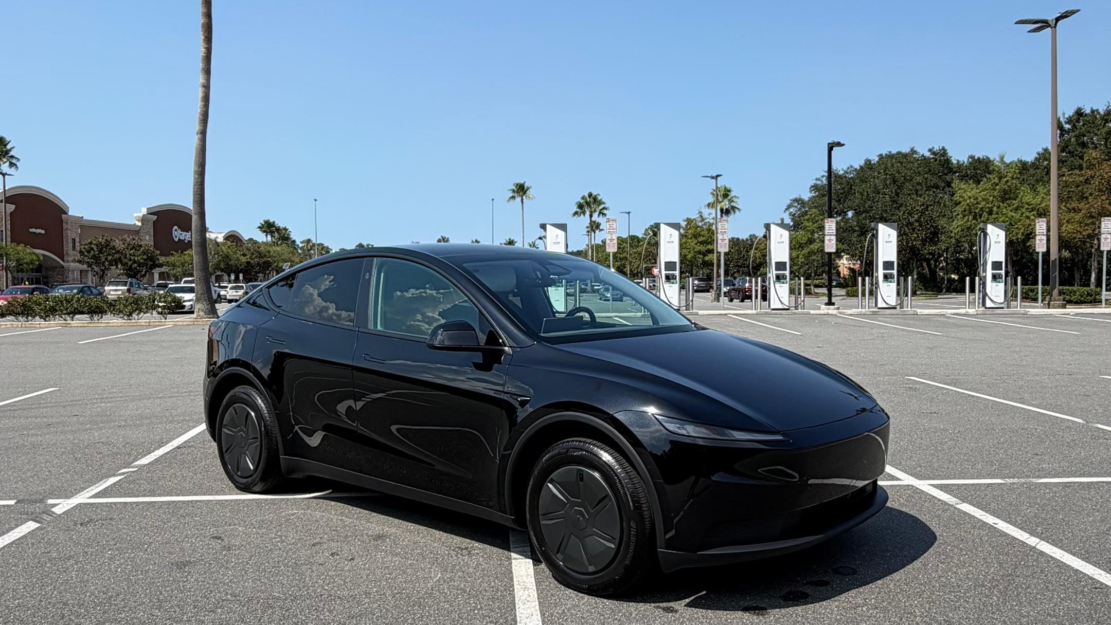 Tesla Model Y 2026 in New Smyrna Beach, FL