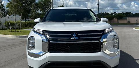 Mitsubishi Outlander 2025