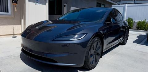 Tesla Model 3 2024